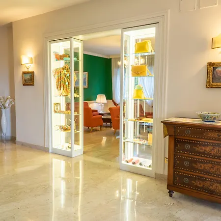 Regina 4* Sorrento