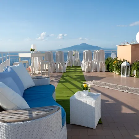 Boutique Regina 4* Сорренто