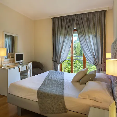 Boutique Regina ホテル 4*