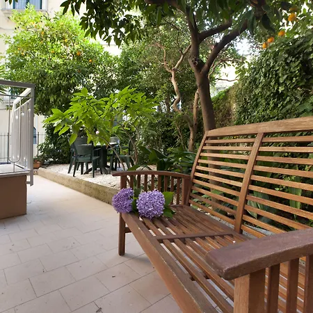 Boutique Regina Отель Сорренто