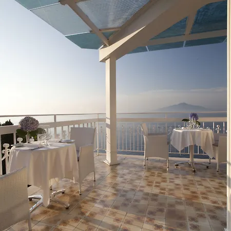 Отель Boutique Regina 4*