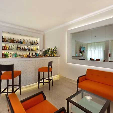 Boutique Regina מלון 4*