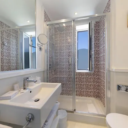 Boutique Regina 4* סורנטו