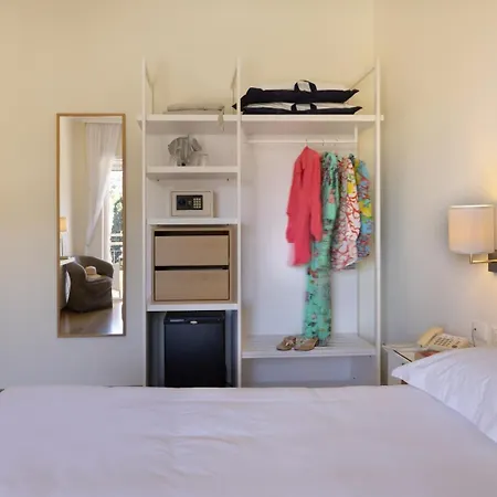 מלון Boutique Regina 4*