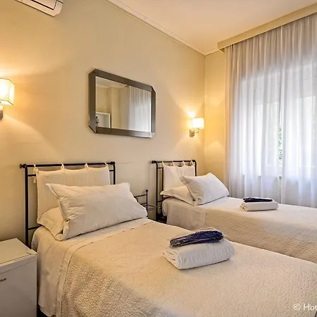 מלון Boutique Regina 4*