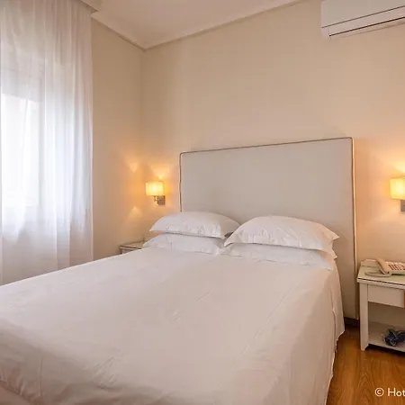 Boutique Regina סורנטו