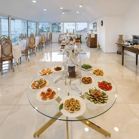 Boutique Regina מלון 4*