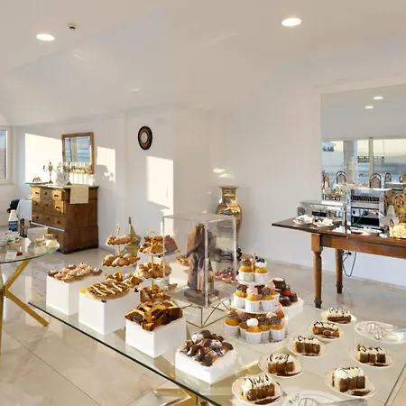 Boutique Regina מלון