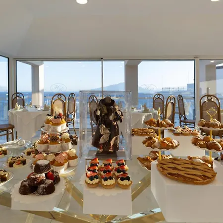 Boutique Regina מלון סורנטו