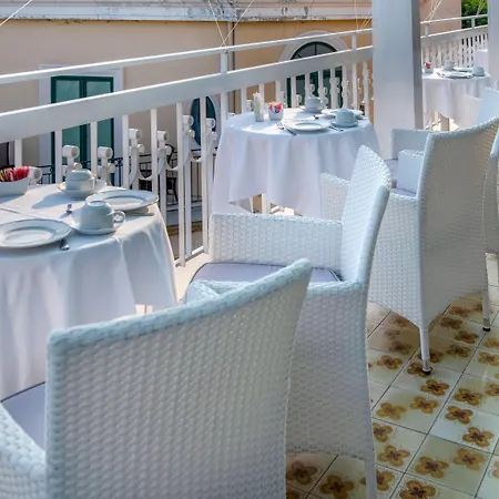 Boutique Regina Hotel 4*