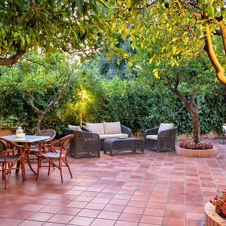 Boutique Regina Hotel 4*