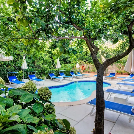 Boutique Regina Hotell Sorrento
